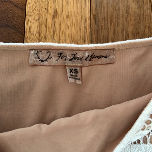 For love and lemons white lace mini skirt - Picture 2 of 5